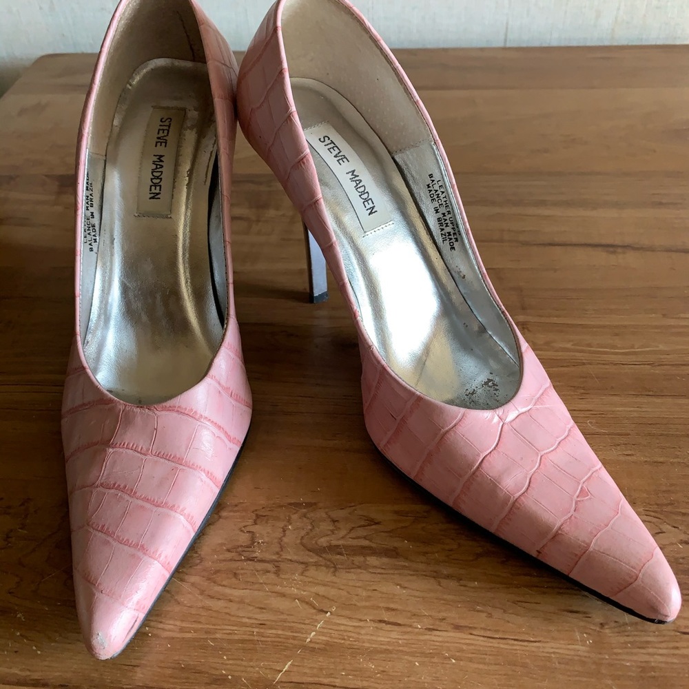 Pretty in pink Steve Madden leather heels